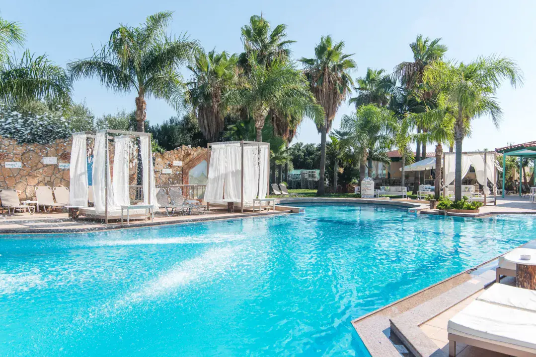 1 hetes korfui nyaralás Pécsről repülővel és szállással 77.000 Ft-ért