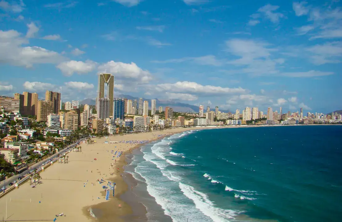 Napsütéses üdülés a Spanyol Riviérán, irány Benidorm