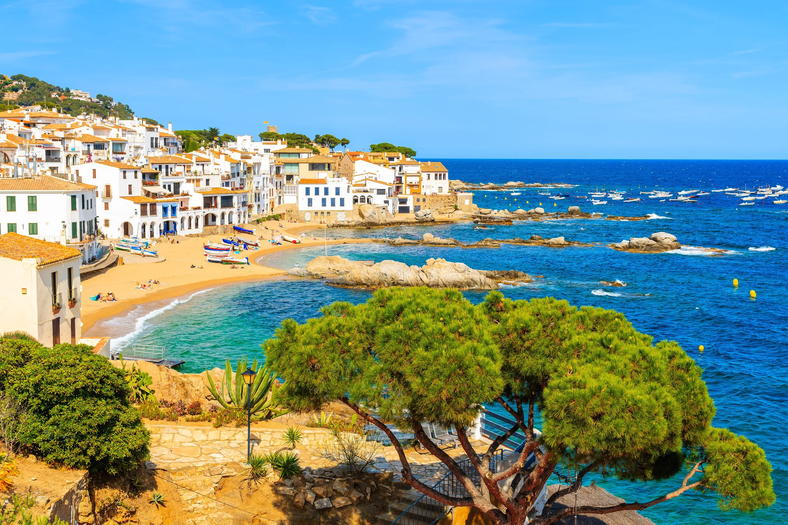 Calella de Palafrugell 6 nap/5 éjszaka repjeggyel és szállással 67.590  Ft/fő