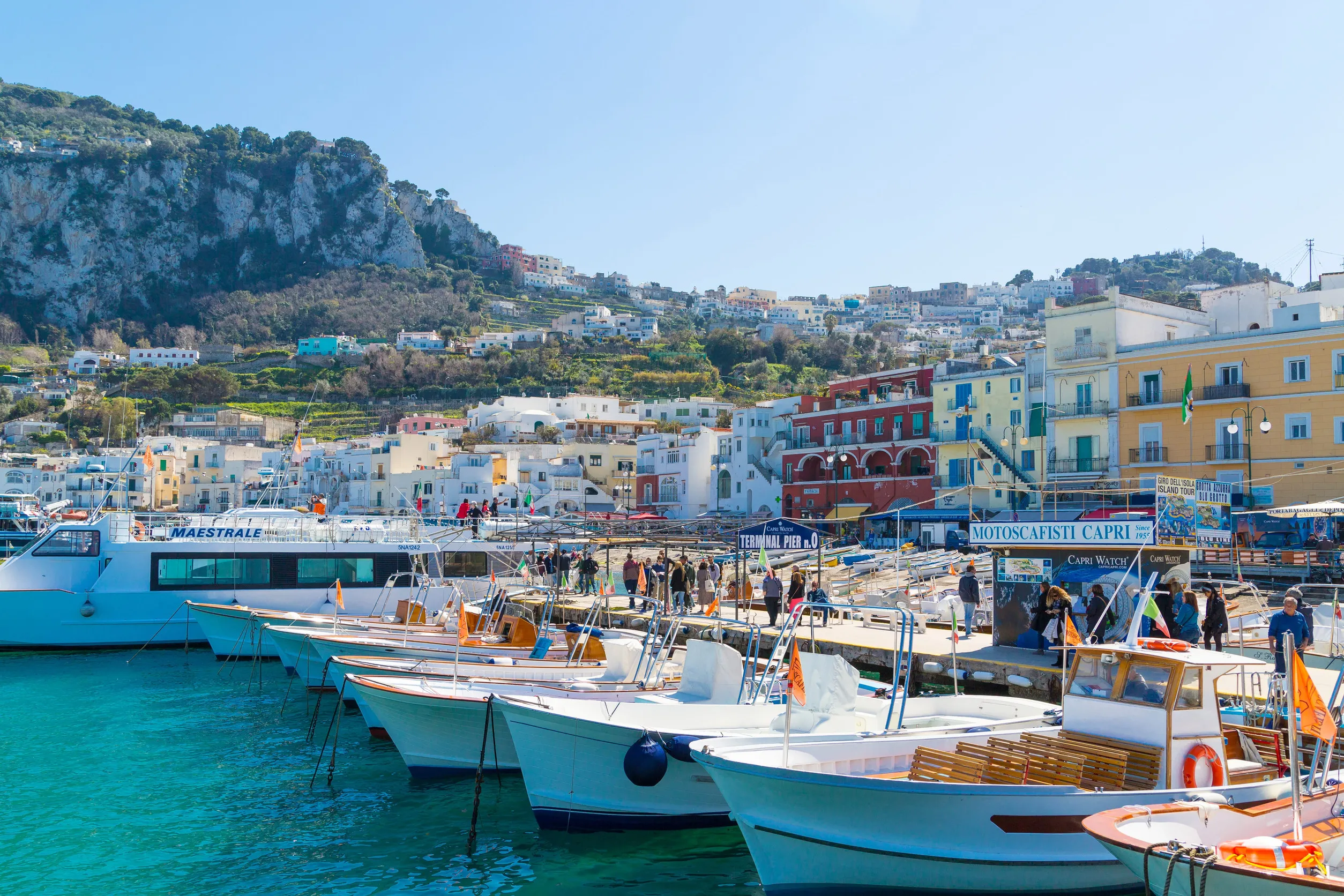 Capri 6 nap/5 éjszaka repjeggyel és 4 csillagos szállással 93.775 Ft/fő