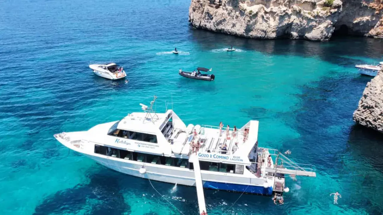 Comino/ Kalandok a Kék Lagúnánál és környékén