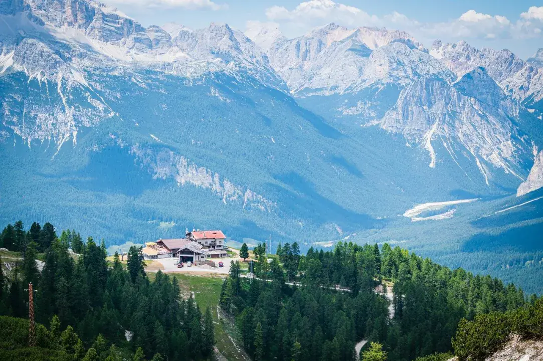 Ennyibe kerül 1 hetes síutazás Cortina d' Ampezzoba - részletes költségkalauz