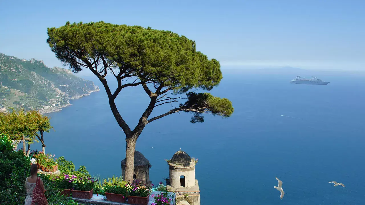 Fedezd fel Ravello lélegzetelállító panorámáját