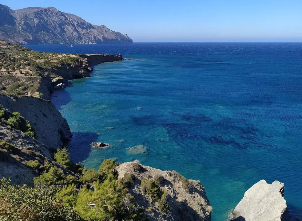 Fedezzétek fel Diafanit, Kárpátosz szigetének kincsét