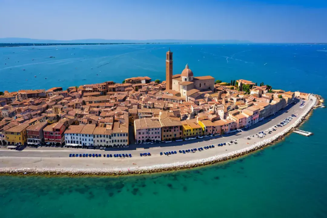 Grado, üdülés és napsütéses programok az Adrián