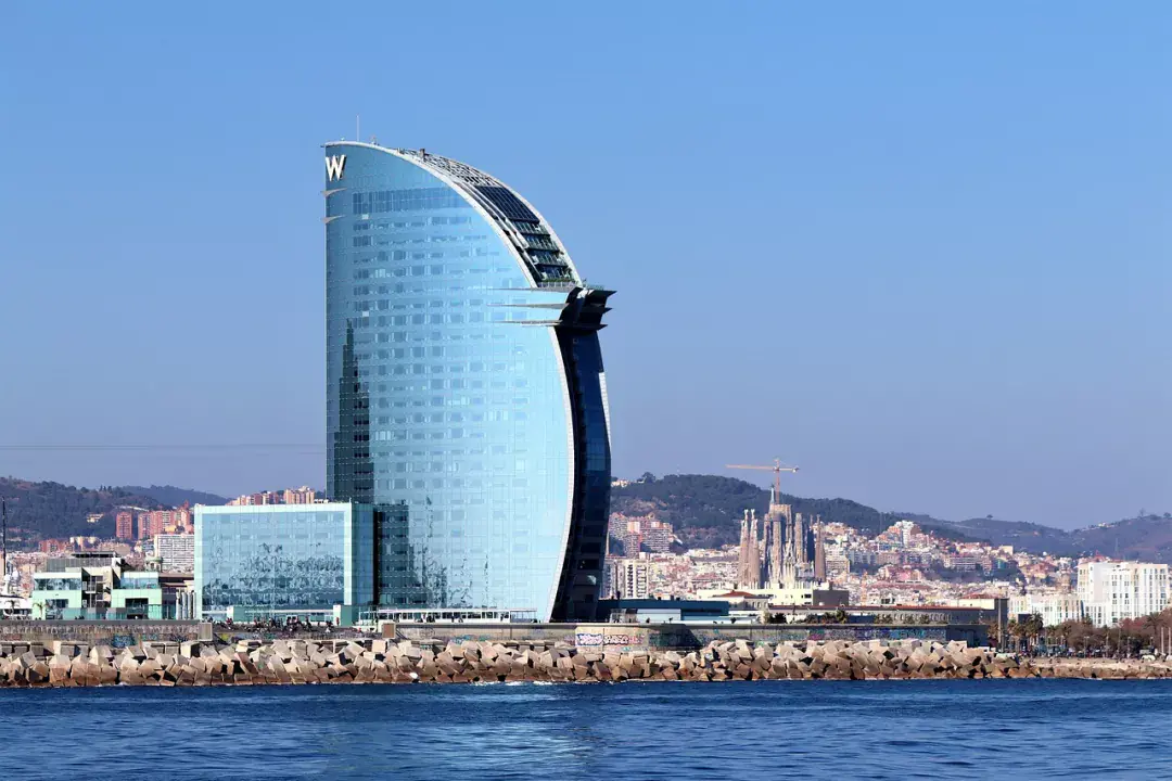 Ingatlanpiaci helyzet Barcelonában 2025-ben: árak, bérleti díjak és trendek városrészek szerint