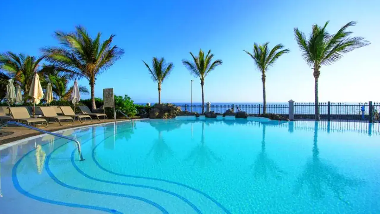 Kanári-szigetek luxus szállodái utazói véleményekkel