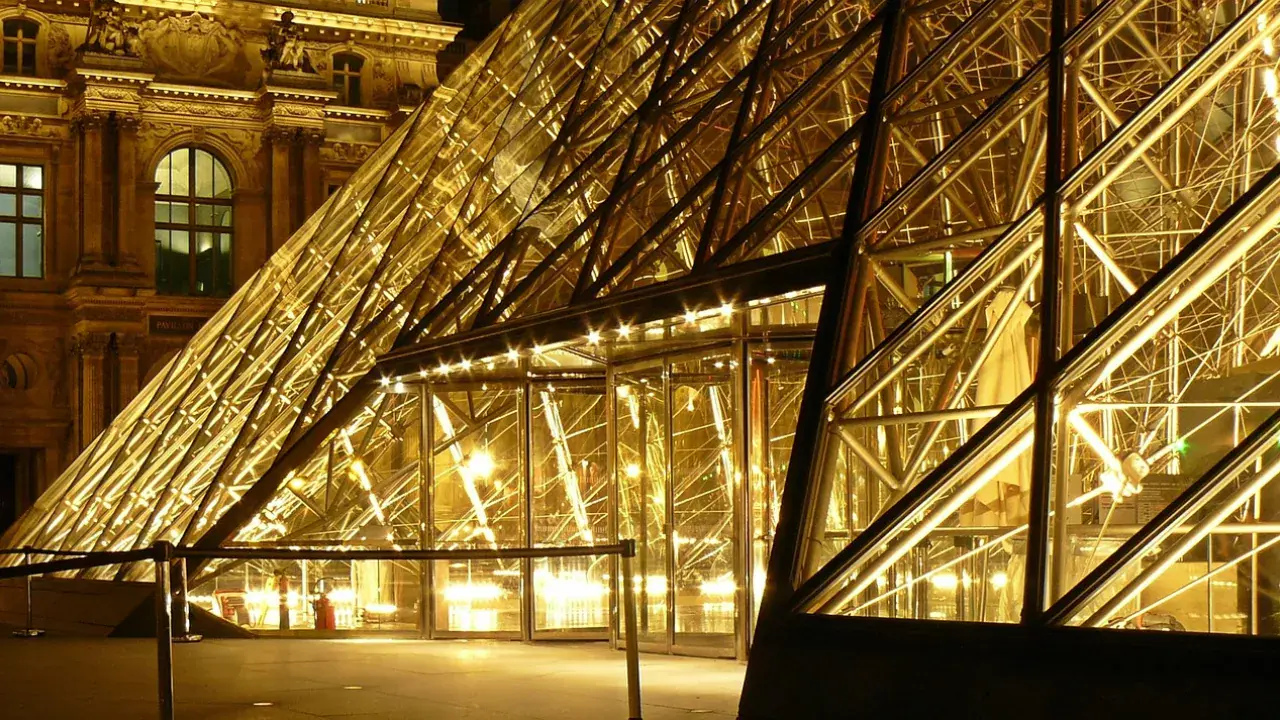 Louvre