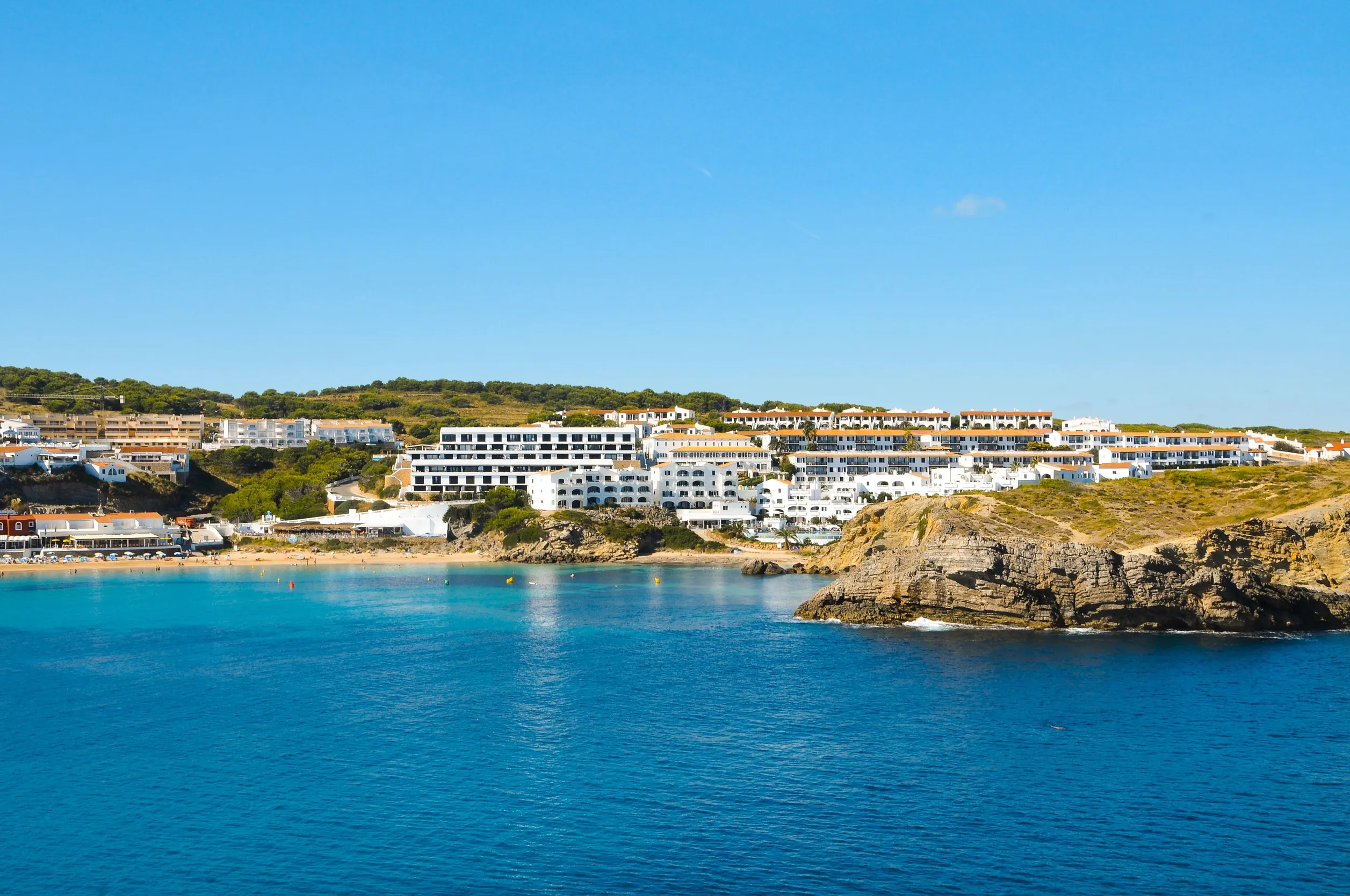 Menorca 6 nap/5 éjszaka repjeggyel és medencés szállással 71.485 Ft/fő