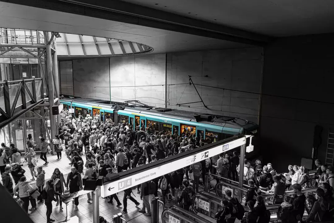 Miért jársz jól, ha előre veszed meg a repülőjegyet?