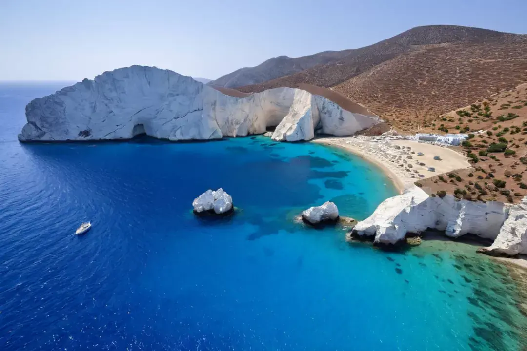 Mílosz | látnivalók, éttermek, programok