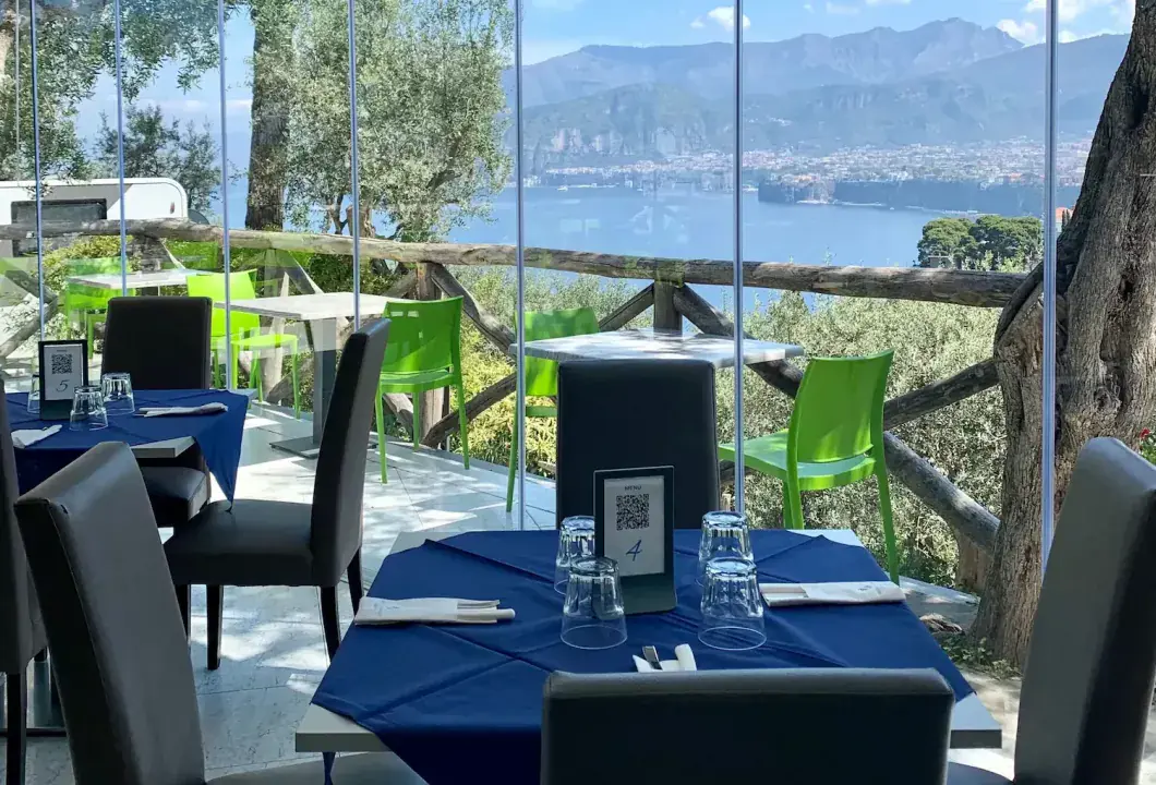 Nevetségesen jó áron utazhatsz Capri szigetére