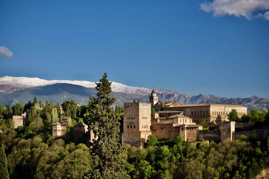 Nyitvatartások és belépőjegy árak Andaluziában