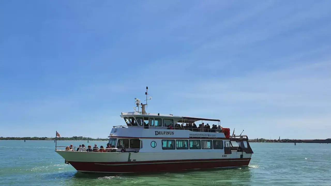 Panorámás hajótúra Velencéből Muranóba és Buranóba