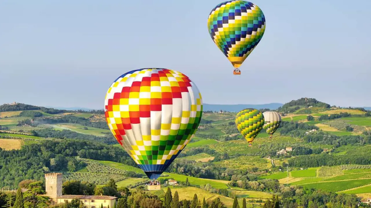 Próbáld ki!/ Léggömbrepülés Toszkána felett