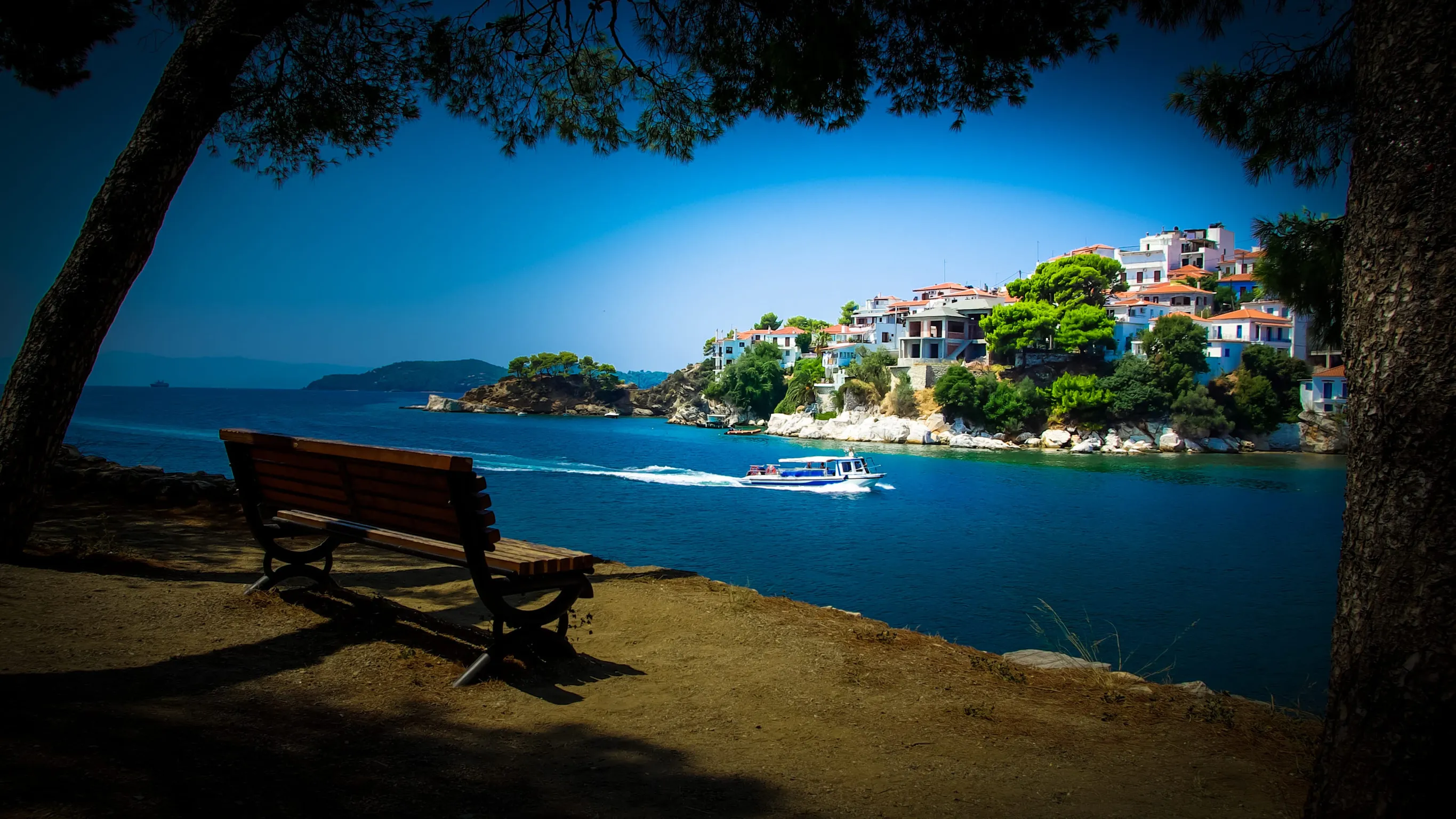 Skiathos 8 nap/7 éjszaka repjeggyel és szállással 83.095 Ft/fő a nyáron!
