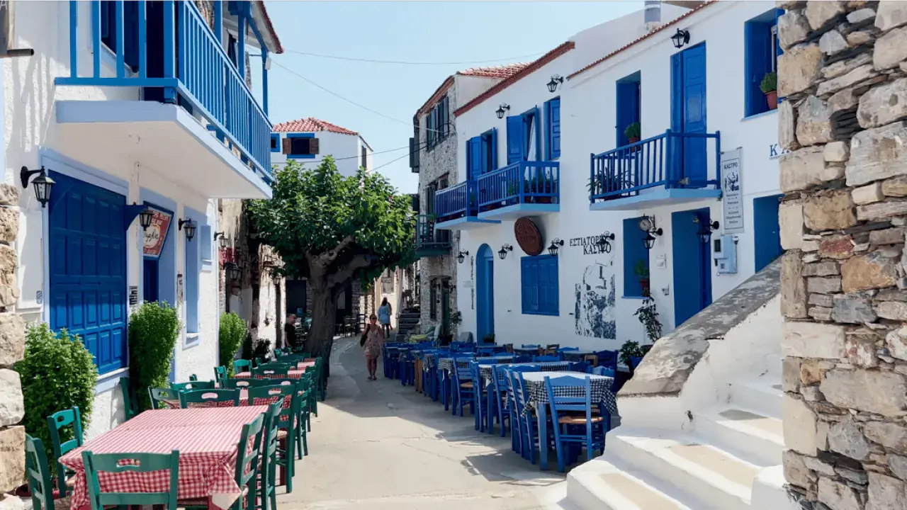 Szkopeloszi és aloniszoszi hajókirándulás megállókkal Skiathosból