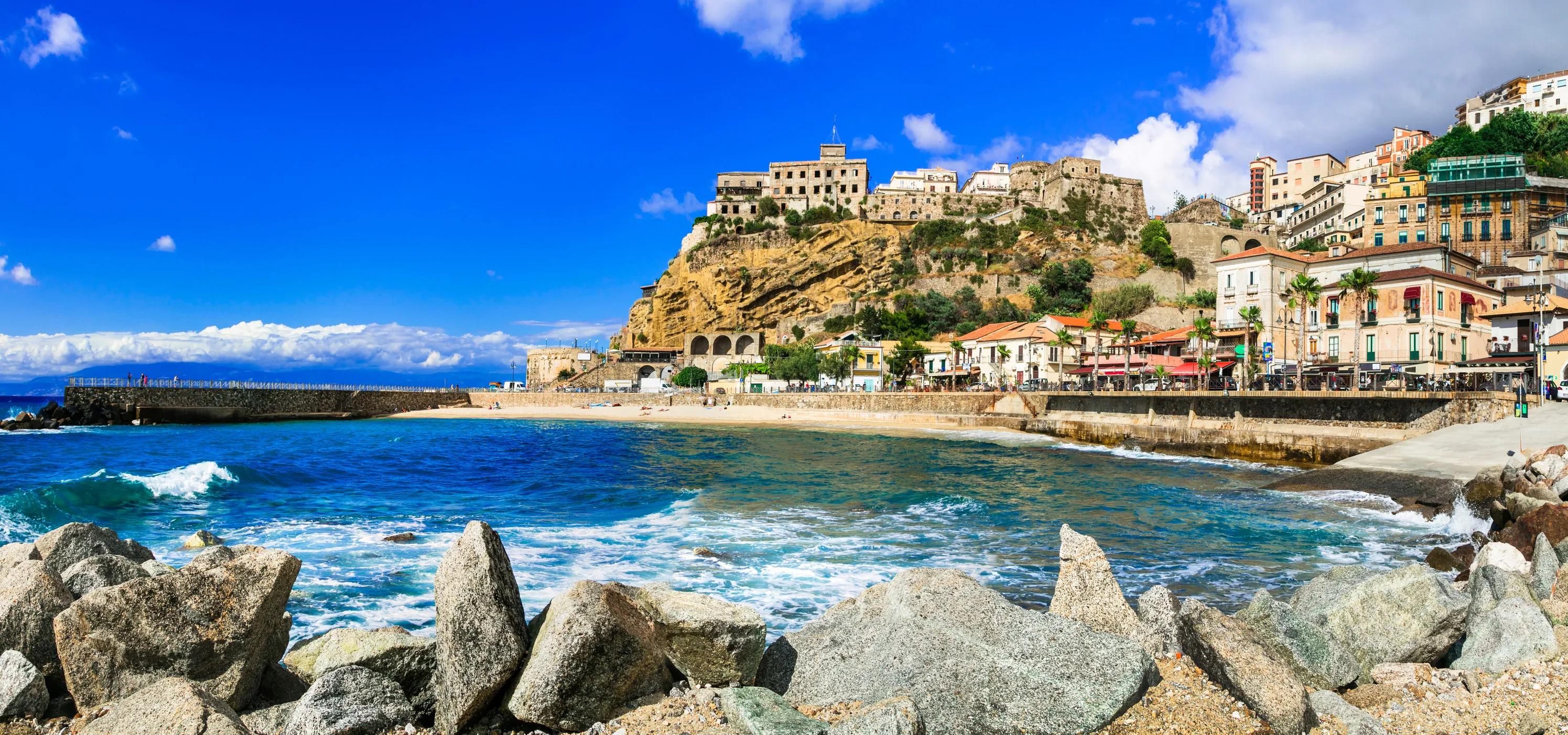 Tropea 5 nap/4 éjszaka repjeggyel és szállással 60.195 Ft/fő 